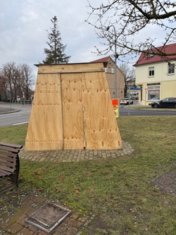 Bogen der Einheit auf dem Rahdener Platz in Glindow